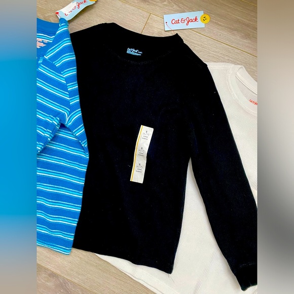 NWT 3 Pieces lot BOYS LONG SLEEVES BUNDLE BY CAT & JACK - Picture 4 of 5